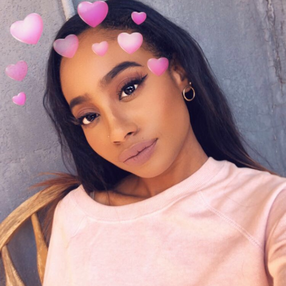 Meet your Posher, Lindy